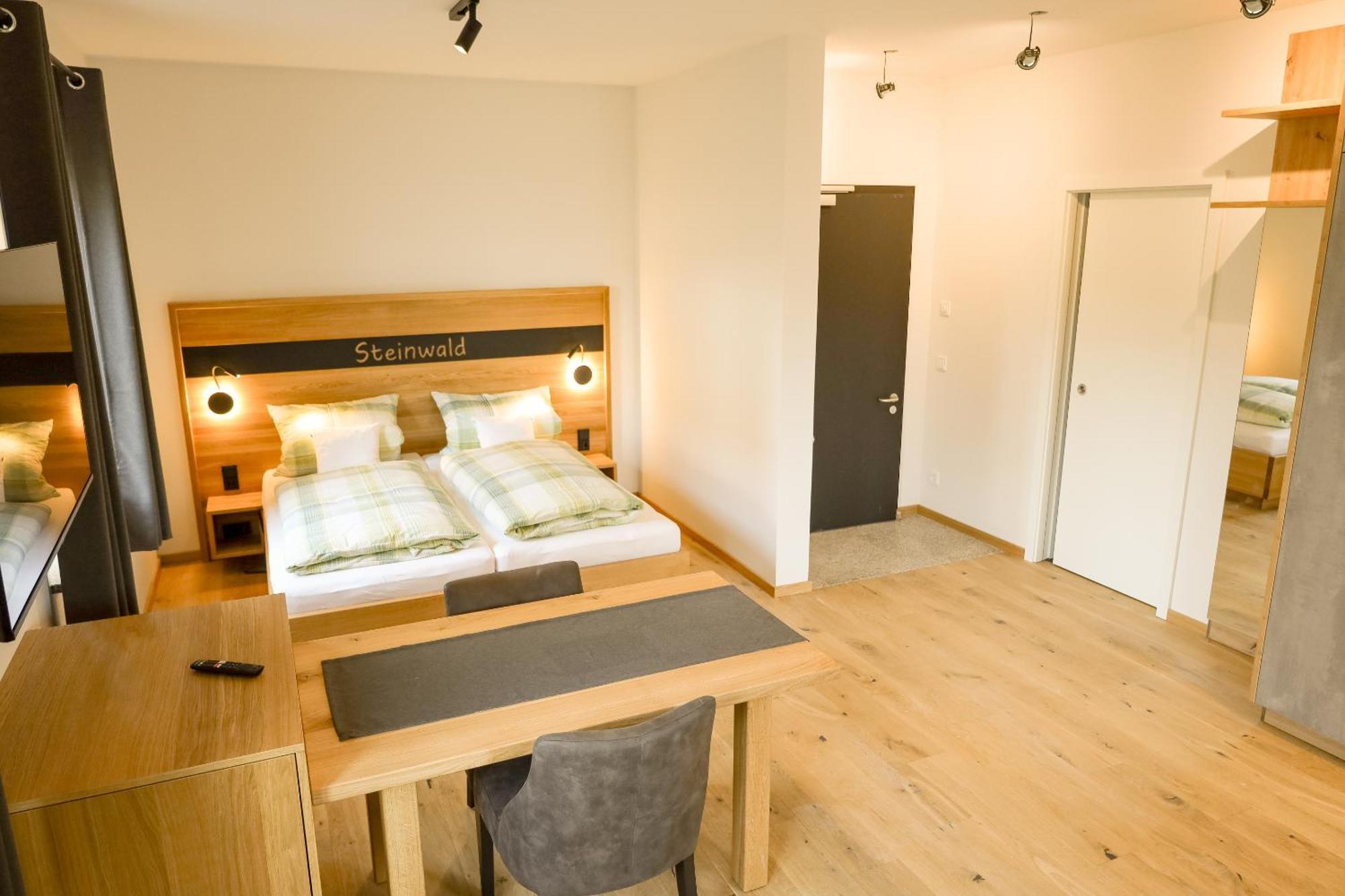 Hoera'S Apartments Hammerbergblick Munchberg Room photo